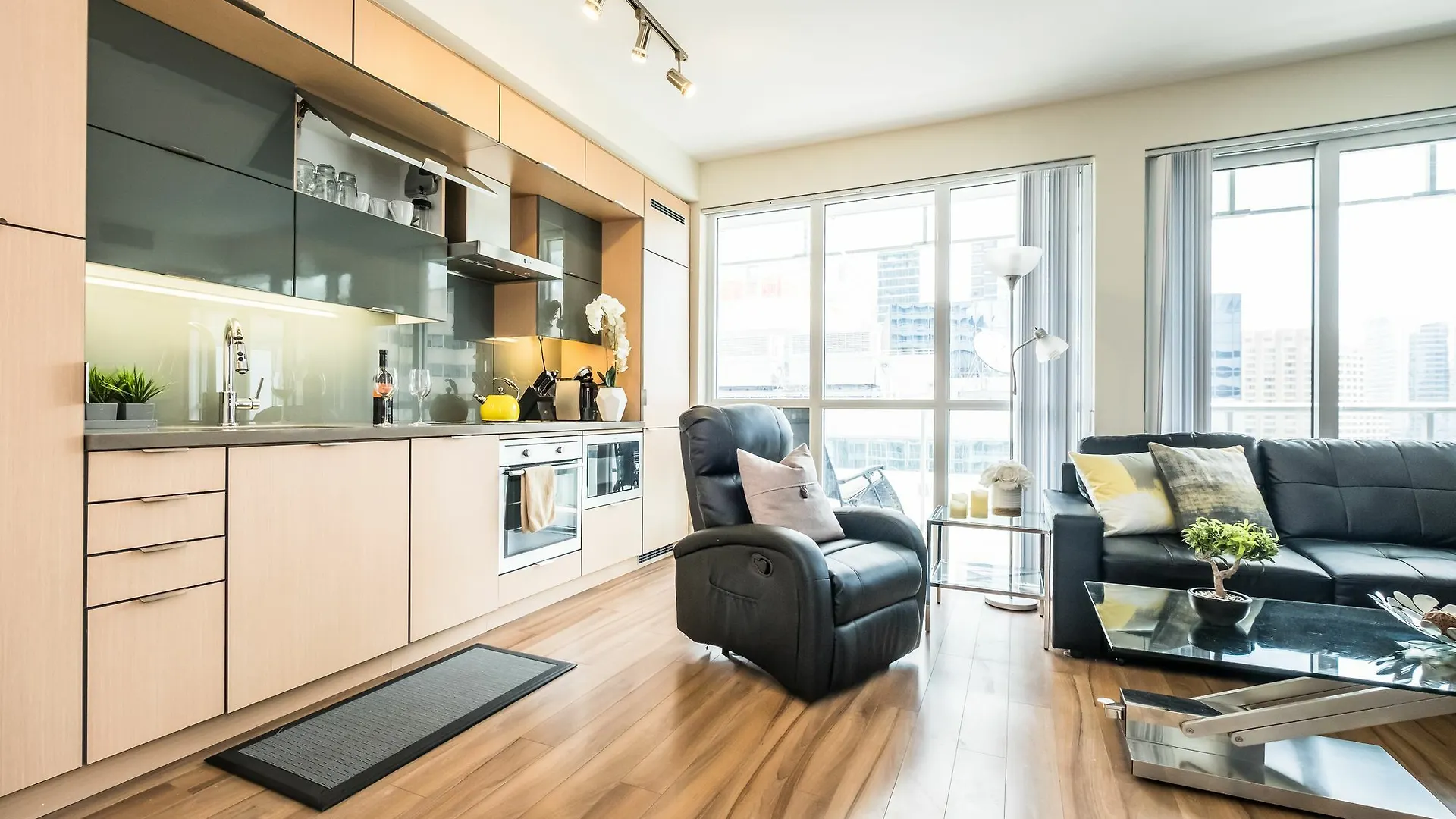 Quickstay - Ultra Luxury On Front St. Toronto Apartment