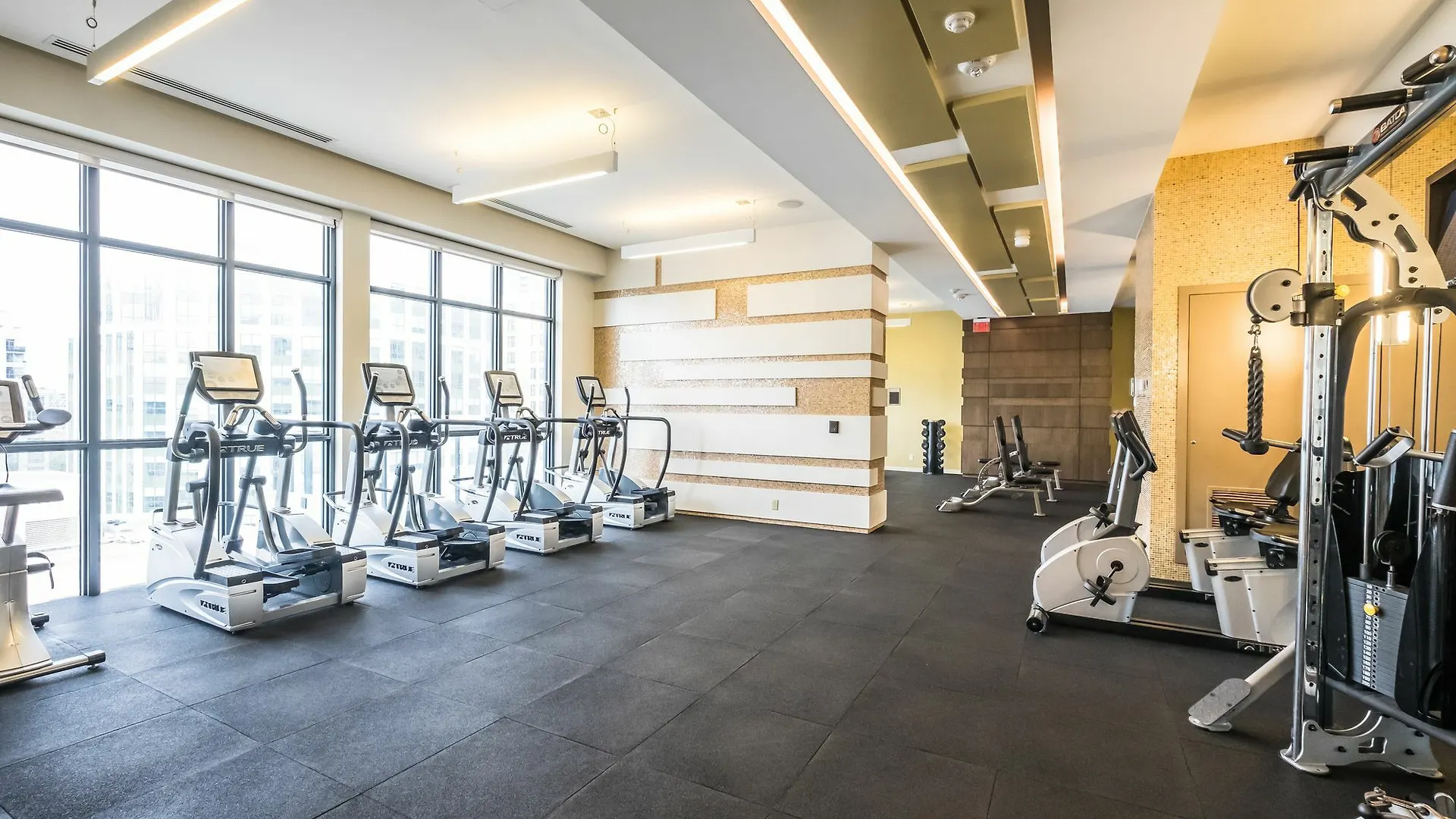 Quickstay - Ultra Luxury On Front St. Toronto Apartment